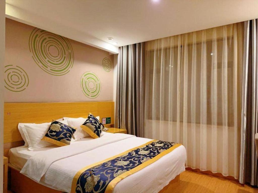 Hotel Greentree Fengxian District Xiaotang Metro Station 3*