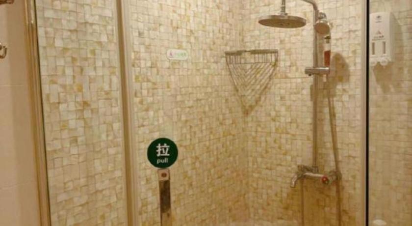 Greentree Fengxian District Xiaotang Metro Station 3*