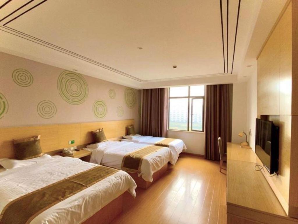 Hotel Greentree Fengxian District Xiaotang Metro Station 3*